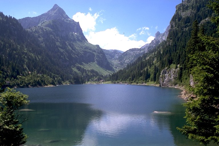 lake Tannay